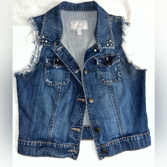 Frida Kahlo Upcycled Embellished Denim Vest - Picture 3 of 13